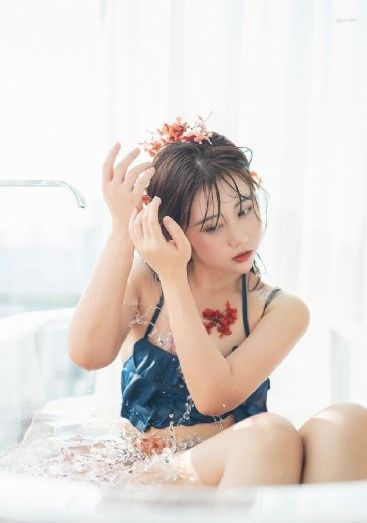 成人香蕉黄色网站视频_1080P完整版观看