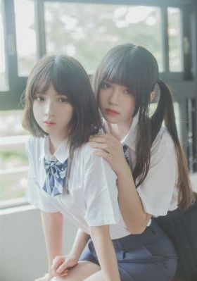 两黑人男亚洲女一女3p_BD英语在线观看高清